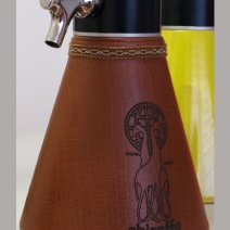 beer-giraffe-leather